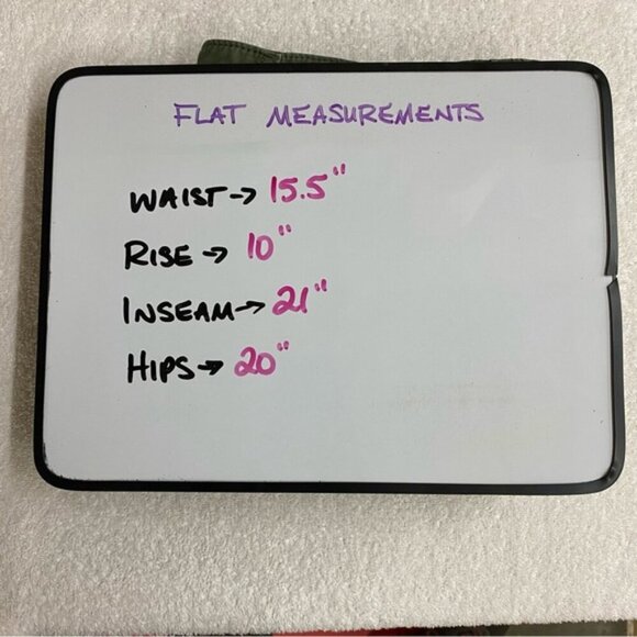 Eddie Bauer Mercer Fit Green Cargo Capri Pants 8 - Picture 6 of 16